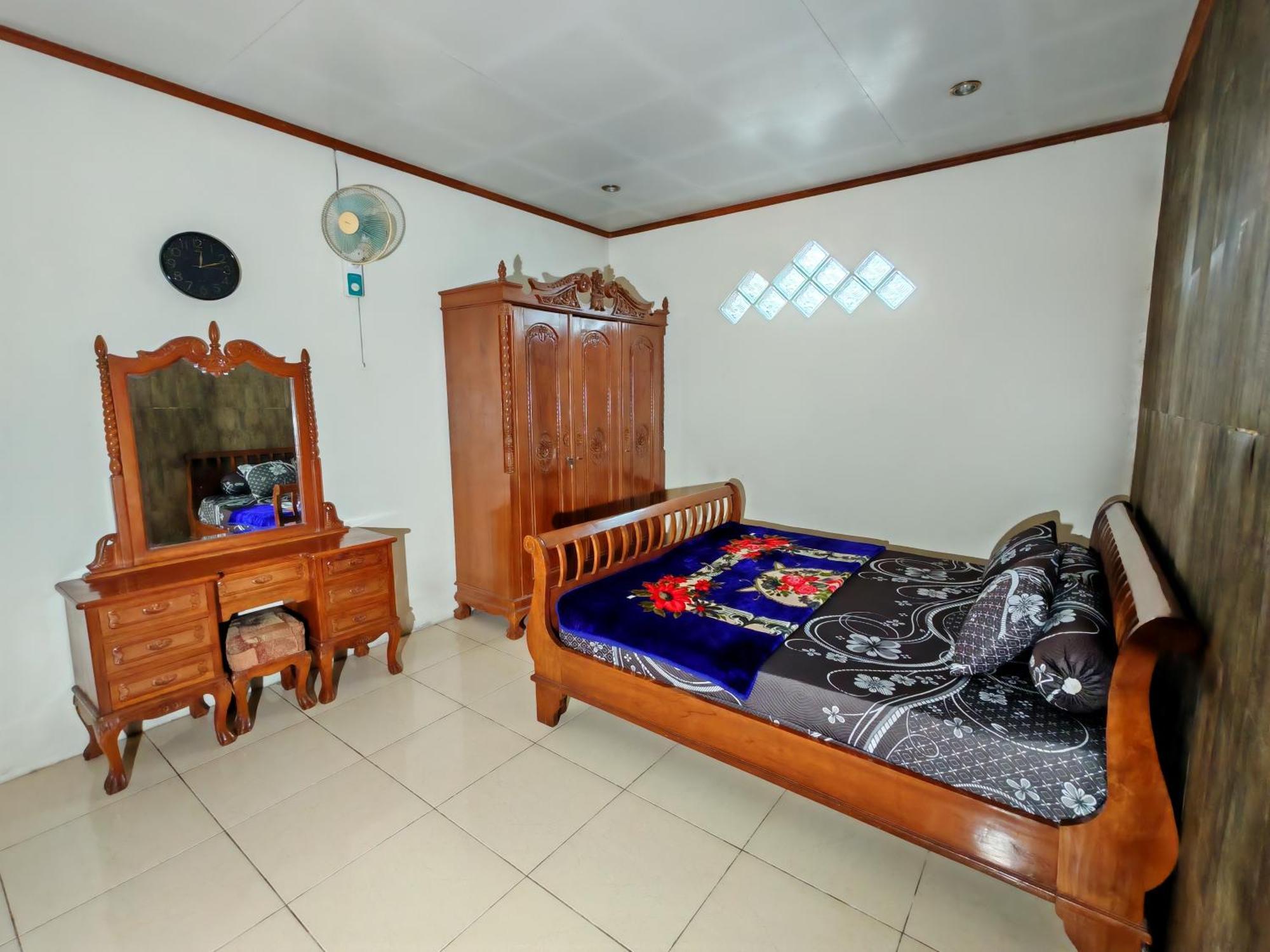 Green Homestay *